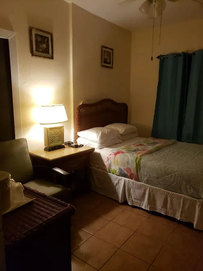 Midtown Guest House Charlotte Amalie 2*,  United States Virgin Islands