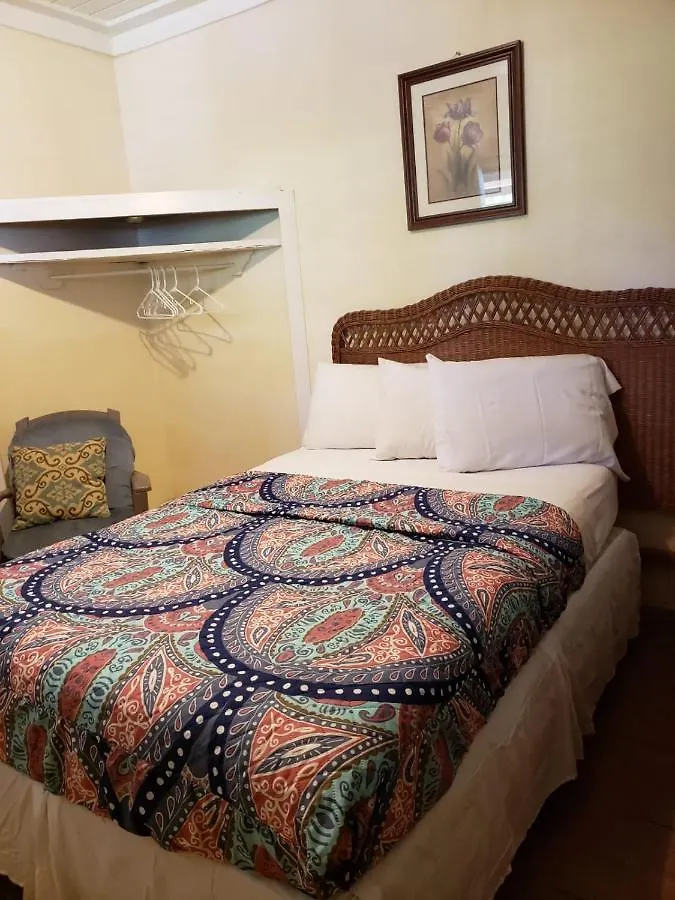 Midtown Guest House Charlotte Amalie